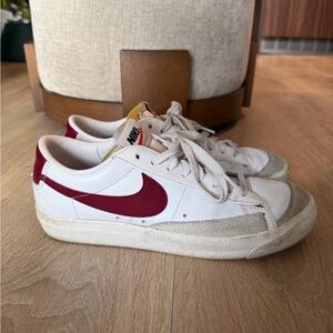 Women’s Nike Blazer Low 77 Vintage Sneakers - Size 8